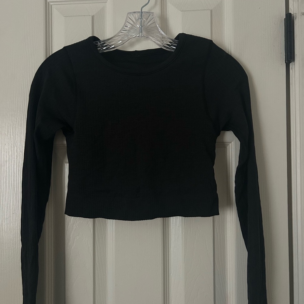 Lululemon Athletica Blue Black Fitted Long Sleeve Crop Top